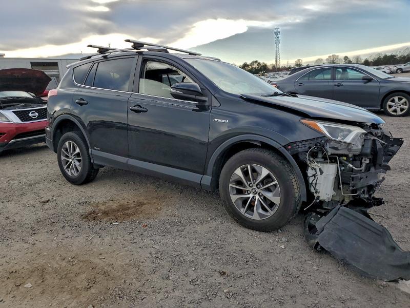 Фото 4 - TOYOTA RAV4