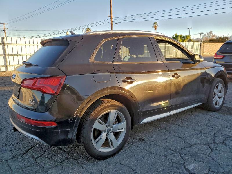 Фото 3 - AUDI Q5