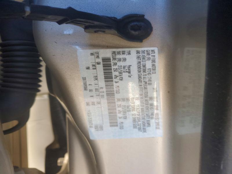 Фото 12 - FORD FOCUS