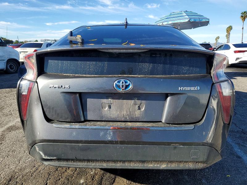 Фото 6 - TOYOTA PRIUS