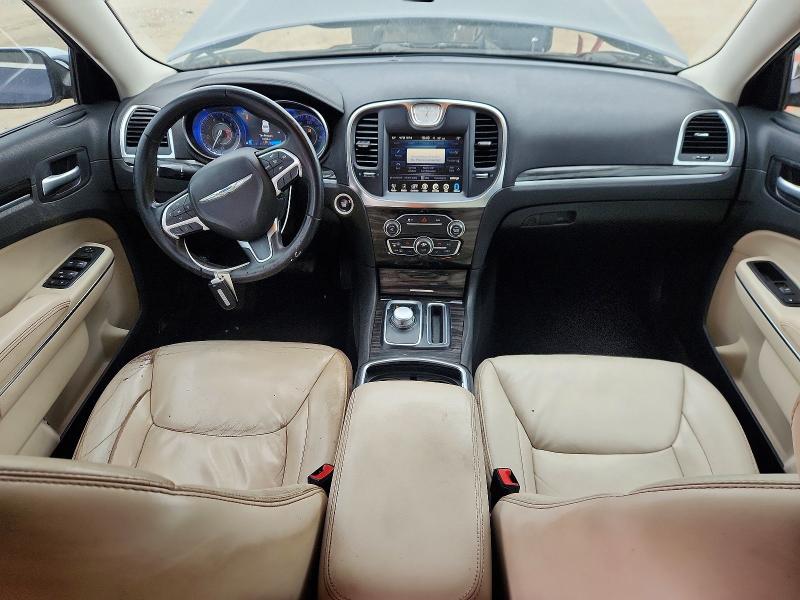 Фото 8 - CHRYSLER 300