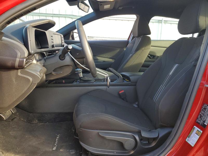 Фото 7 - HYUNDAI ELANTRA