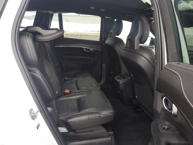 Фото 11 - VOLVO XC90