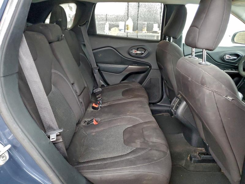 Фото 11 - JEEP GRAND CHER