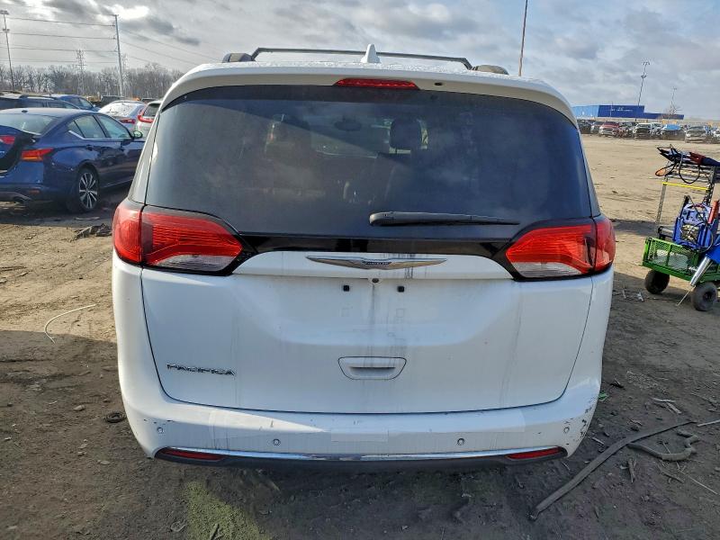 Фото 6 - CHRYSLER PACIFICA