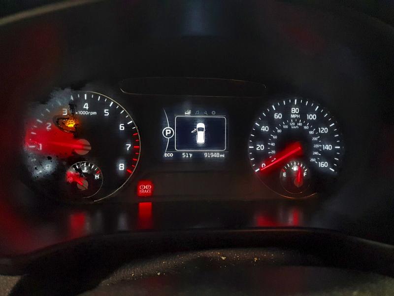 Фото 9 - KIA SORENTO