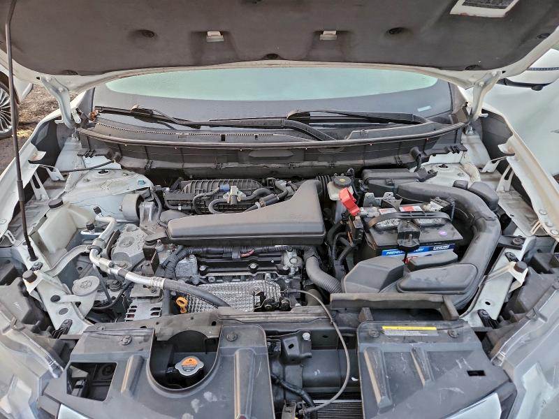 Фото 11 - NISSAN ROGUE