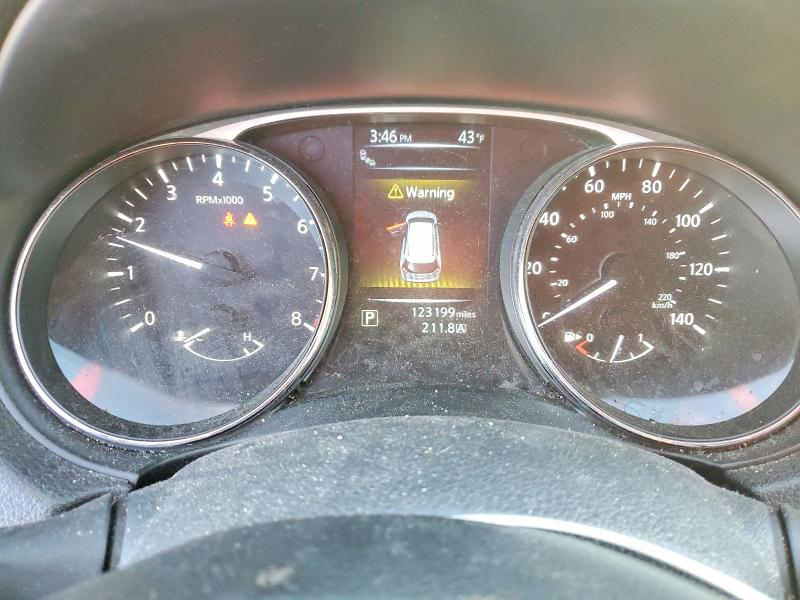 Фото 9 - NISSAN ROGUE