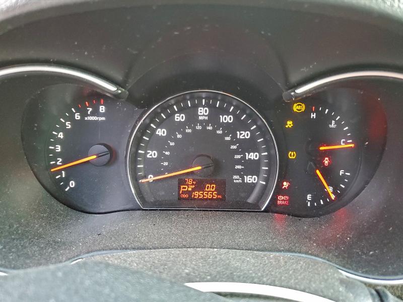 Фото 9 - KIA SORENTO