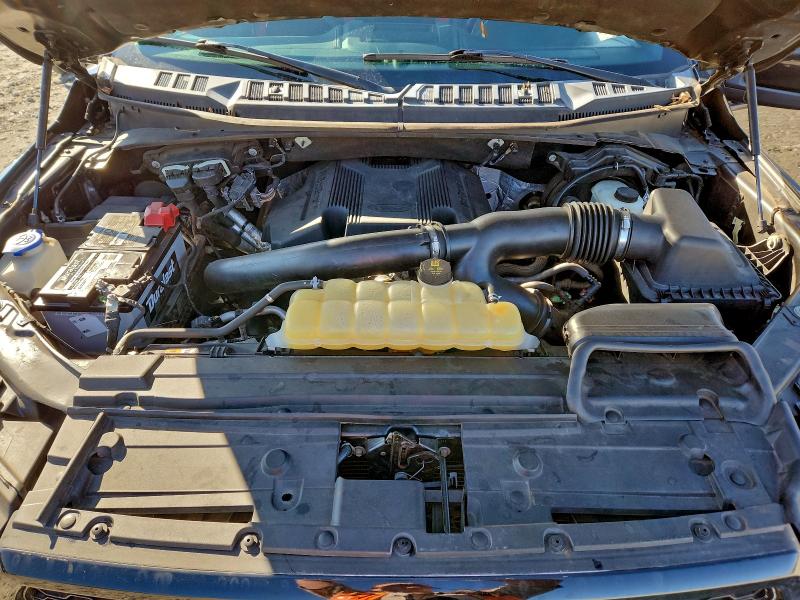 Фото 11 - FORD F-150