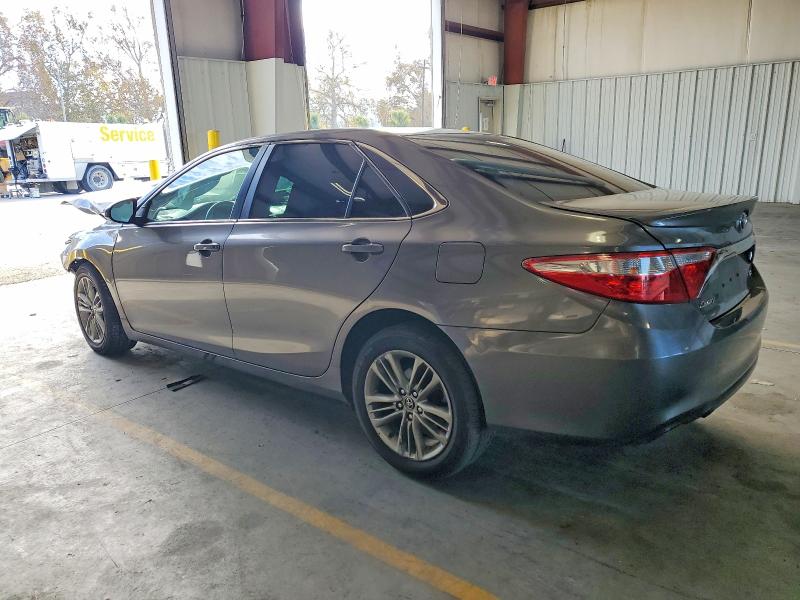 Фото 2 - TOYOTA CAMRY