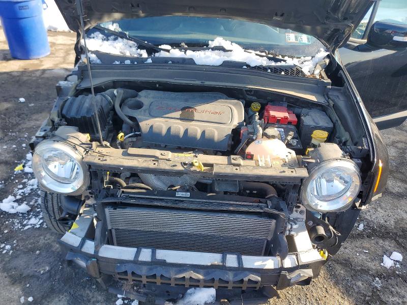 Фото 11 - JEEP RENEGADE