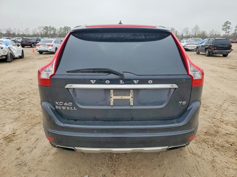 Фото 6 - VOLVO XC60
