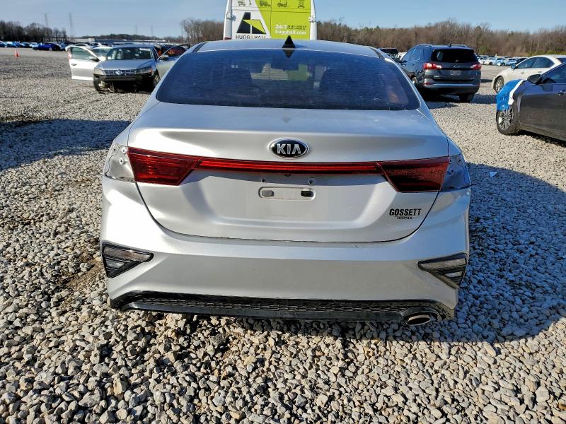 Фото 6 - KIA FORTE