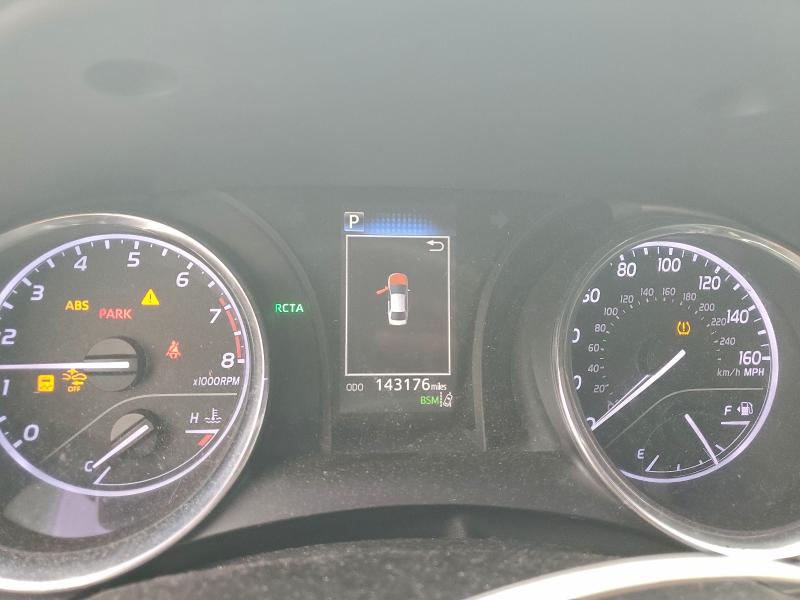 Фото 9 - TOYOTA CAMRY