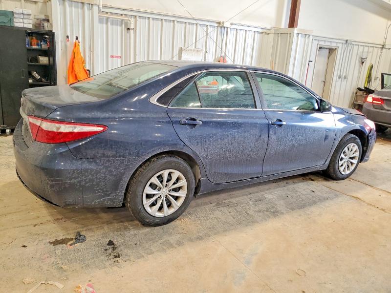 Фото 3 - TOYOTA CAMRY