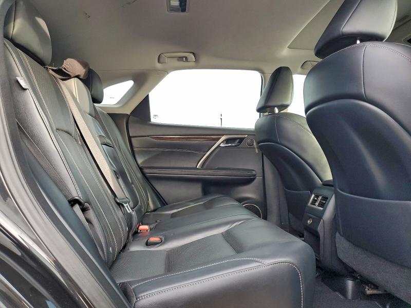 Фото 11 - LEXUS RX350