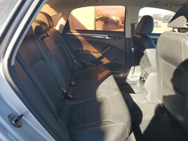 Фото 10 - VOLKSWAGEN PASSAT