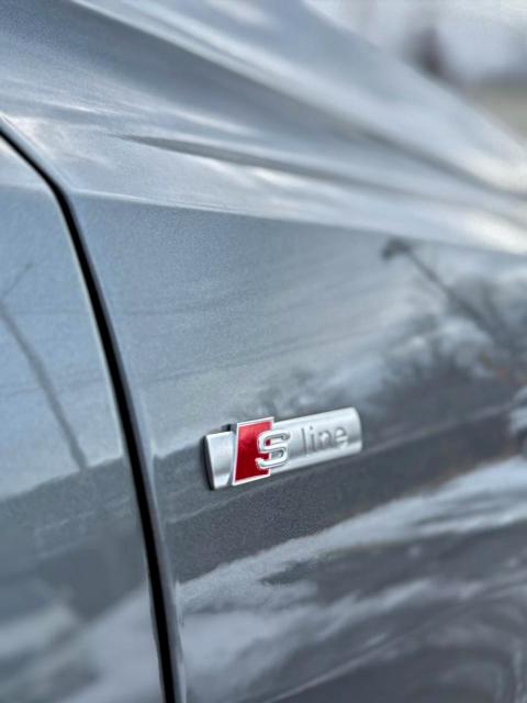 Фото 5 - AUDI Q8