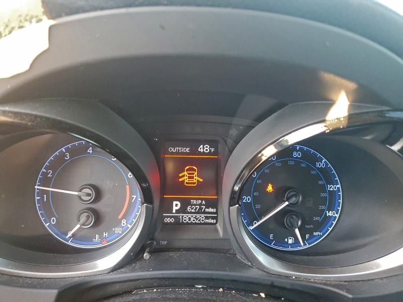 Фото 9 - TOYOTA COROLLA