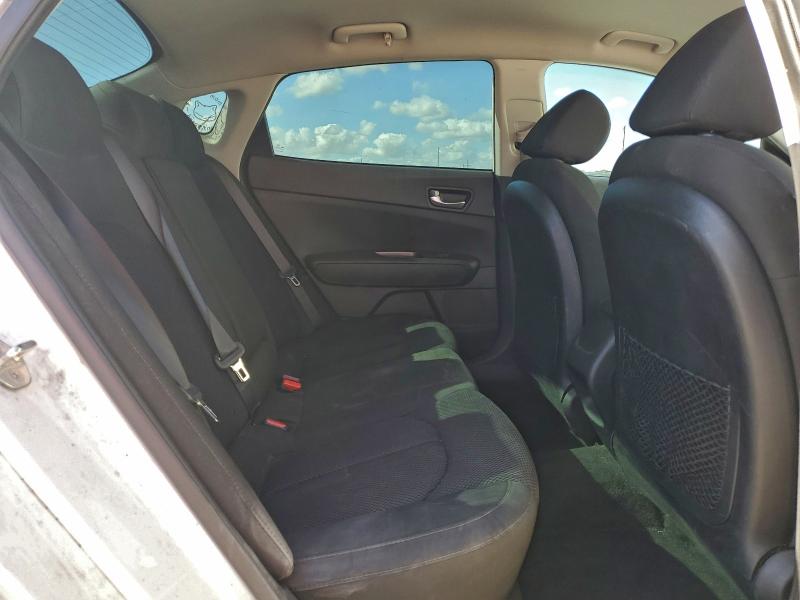 Фото 10 - KIA OPTIMA