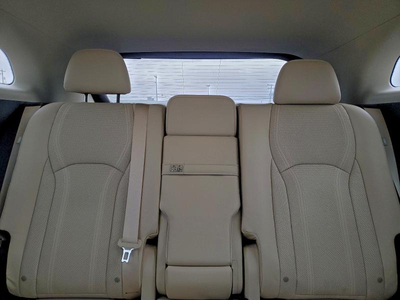 Фото 10 - LEXUS RX350