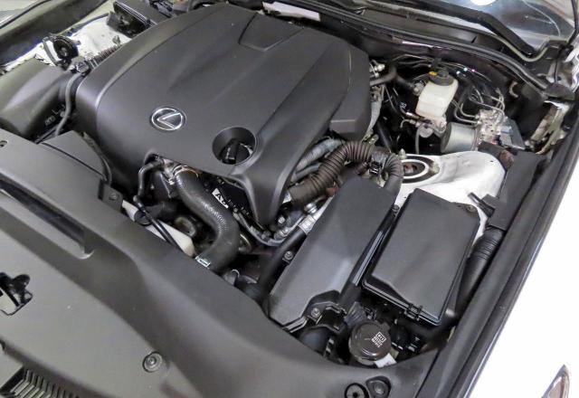Фото 7 - LEXUS IS