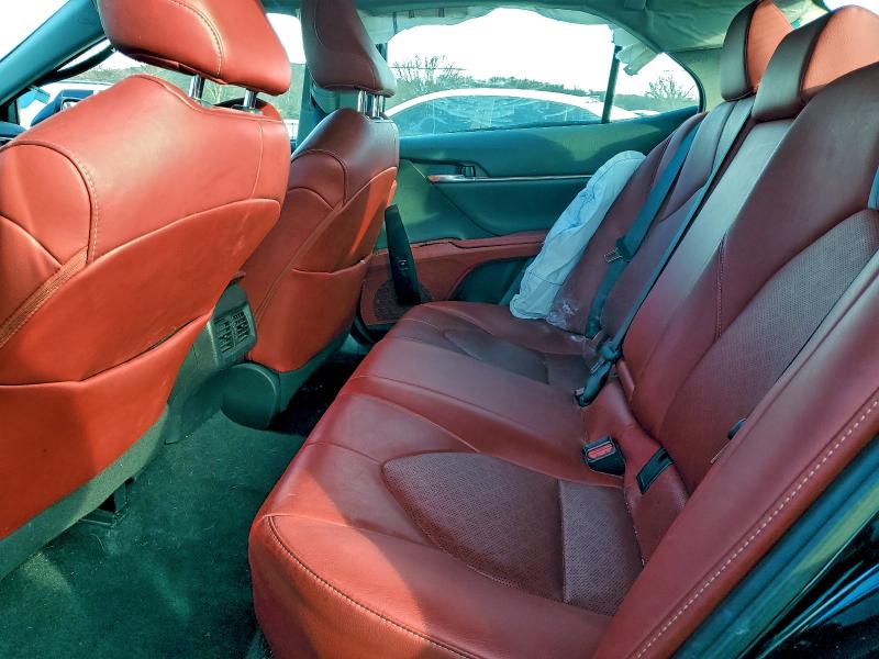 Фото 10 - TOYOTA CAMRY