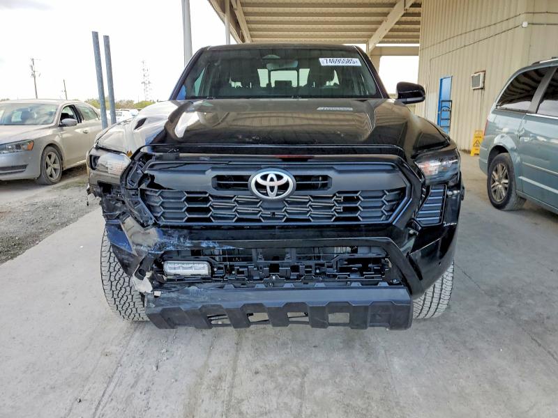 Фото 5 - TOYOTA TACOMA