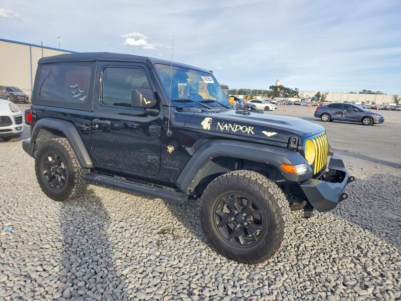 Фото 4 - JEEP WRANGLER