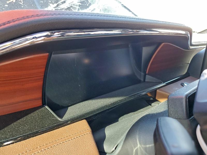 Фото 9 - LINCOLN NAVIGATOR