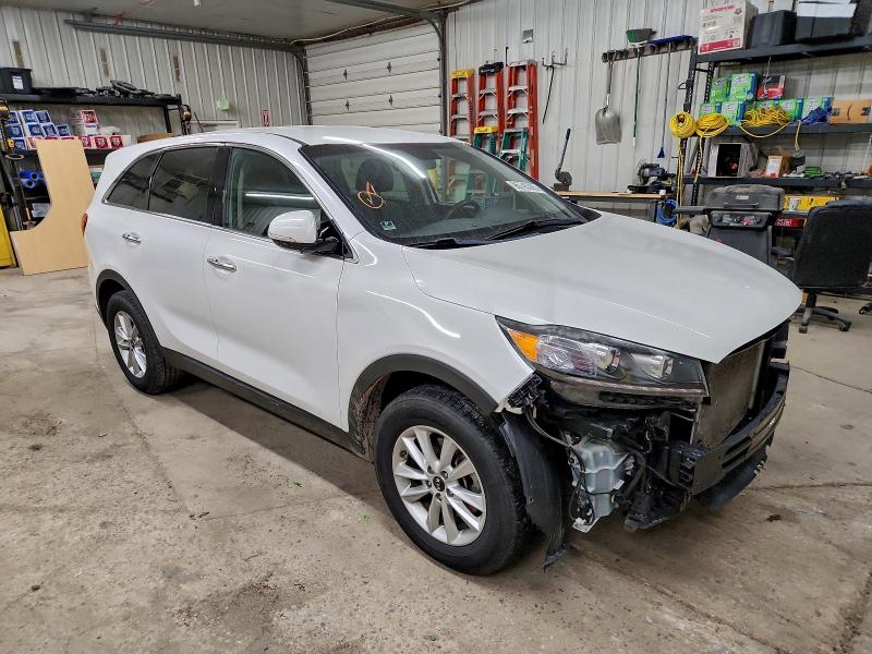 Фото 4 - KIA SORENTO