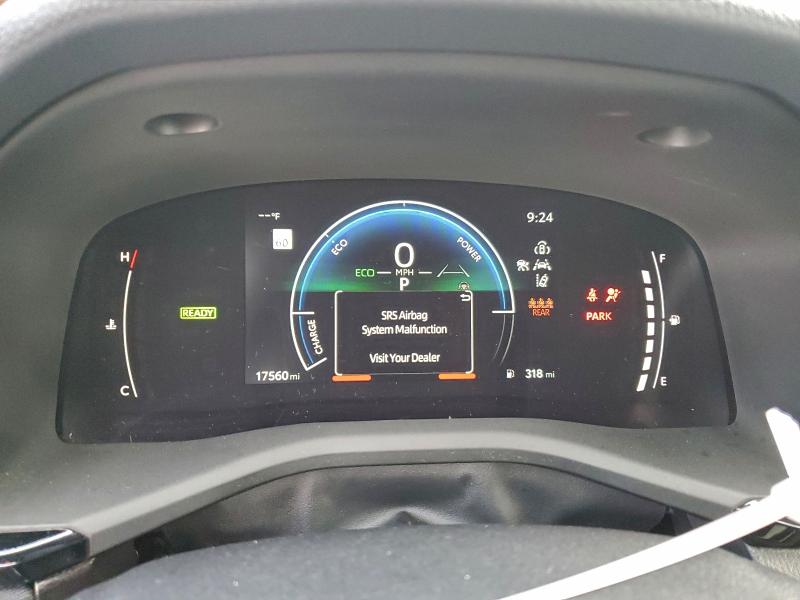 Фото 9 - TOYOTA CAMRY