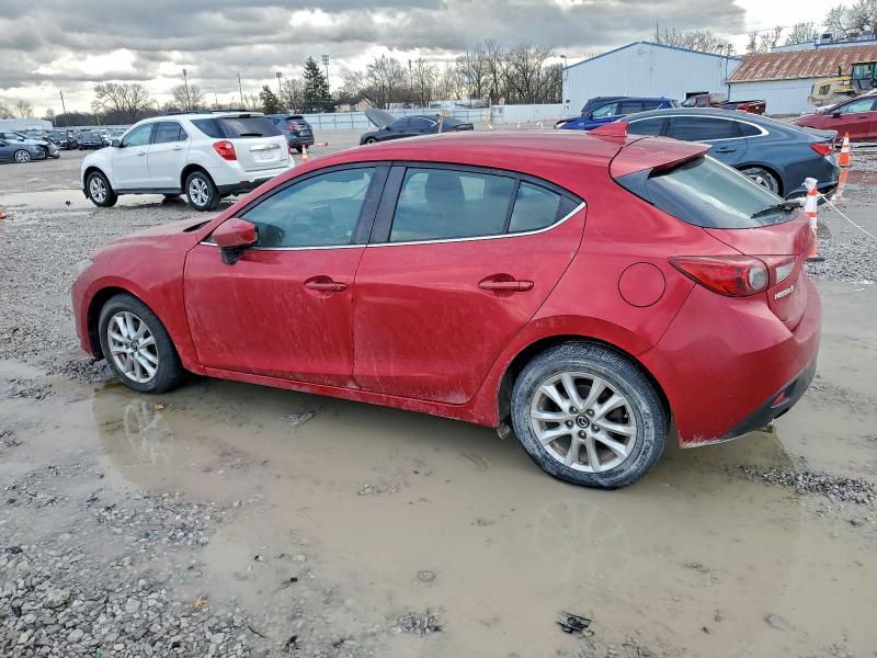 Фото 2 - MAZDA 3