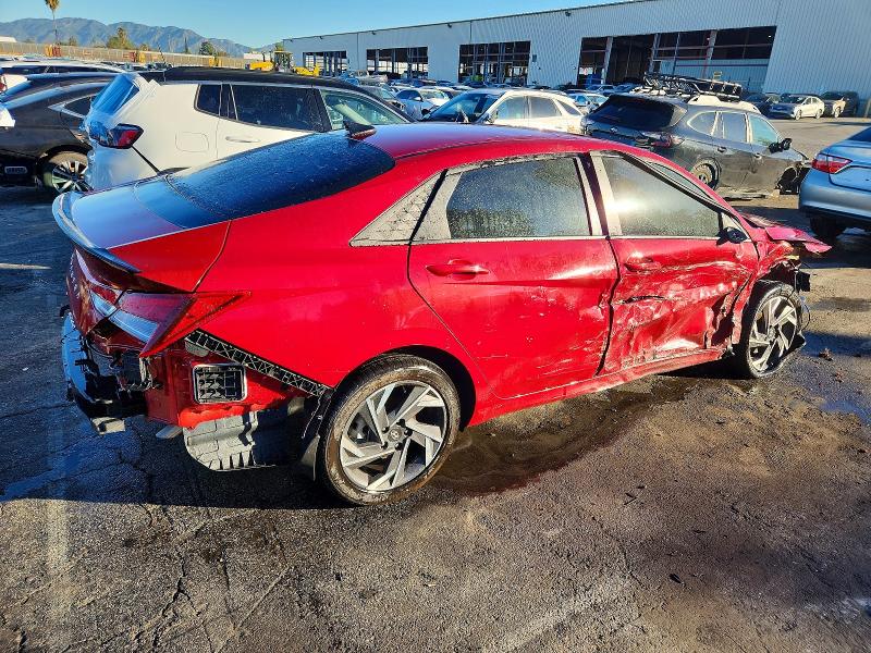 Фото 3 - HYUNDAI ELANTRA