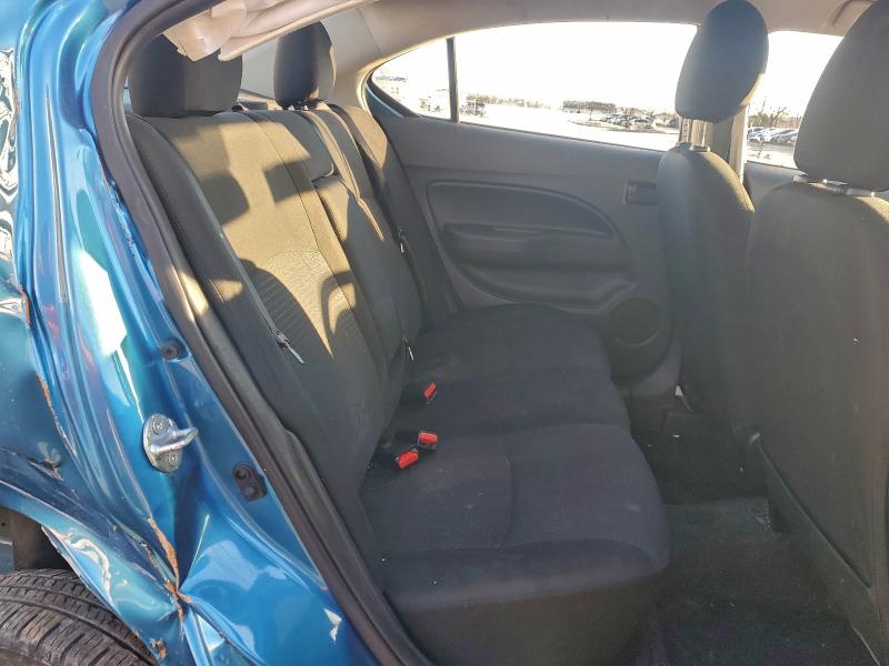 Фото 10 - MITSUBISHI MIRAGE