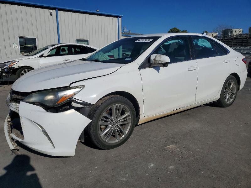 Фото 1 - TOYOTA CAMRY