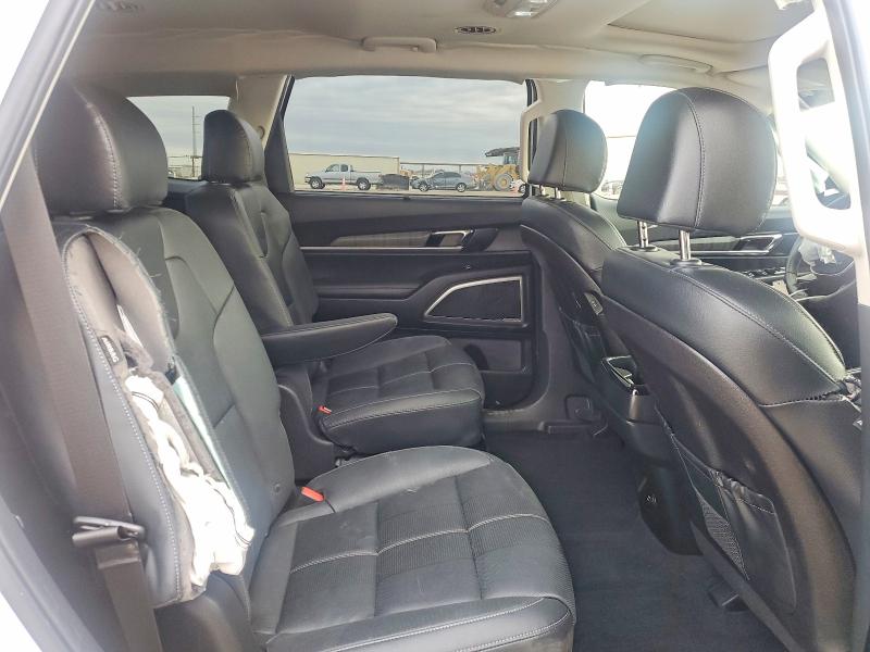 Фото 11 - KIA TELLURIDE