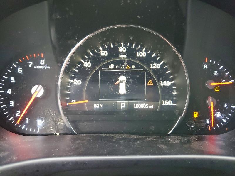 Фото 9 - KIA SORENTO