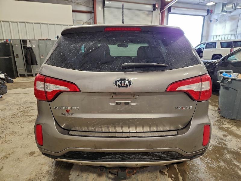 Фото 6 - KIA SORENTO