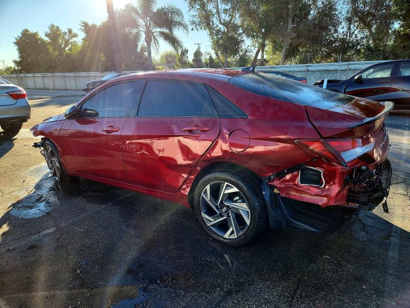 Фото 2 - HYUNDAI ELANTRA