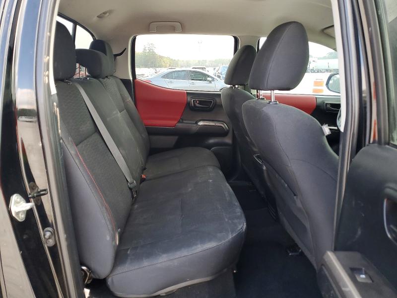 Фото 10 - TOYOTA TACOMA