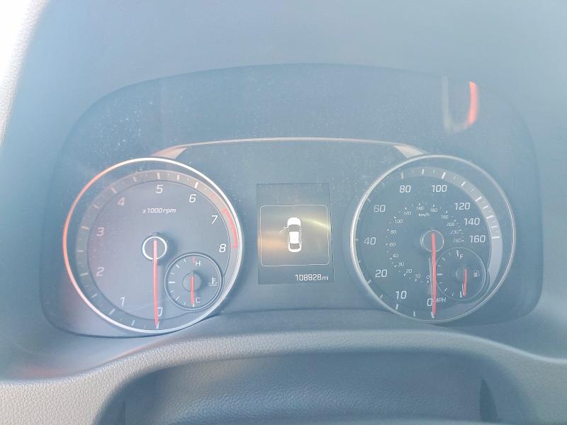 Фото 9 - HYUNDAI ELANTRA