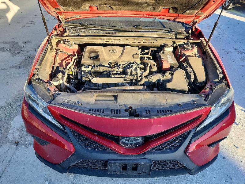 Фото 11 - TOYOTA CAMRY