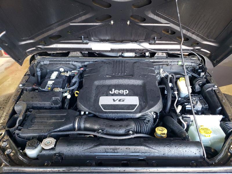 Фото 12 - JEEP WRANGLER