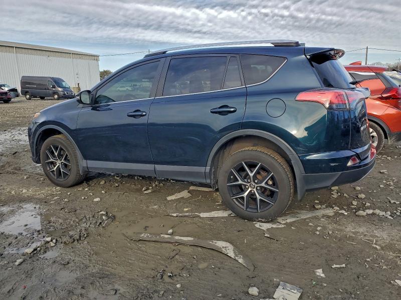 Фото 2 - TOYOTA RAV4