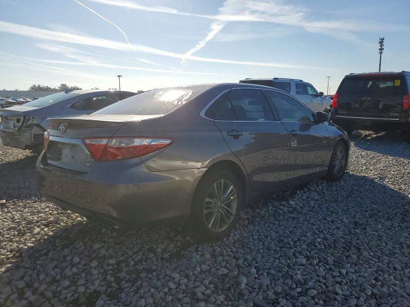 Фото 3 - TOYOTA CAMRY