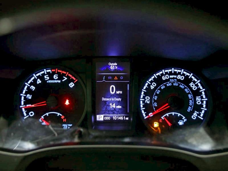 Фото 8 - TOYOTA TACOMA