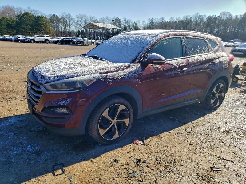 Фото 1 - HYUNDAI TUCSON