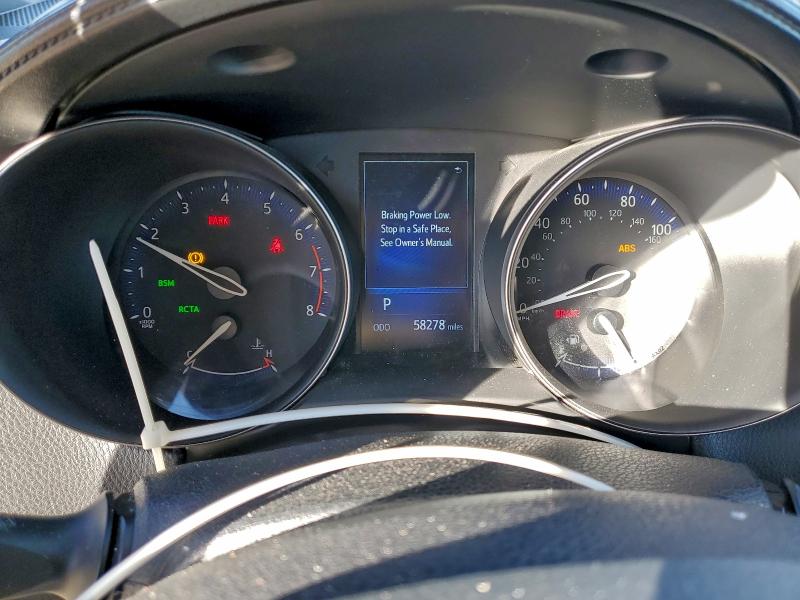 Фото 9 - TOYOTA C-HR